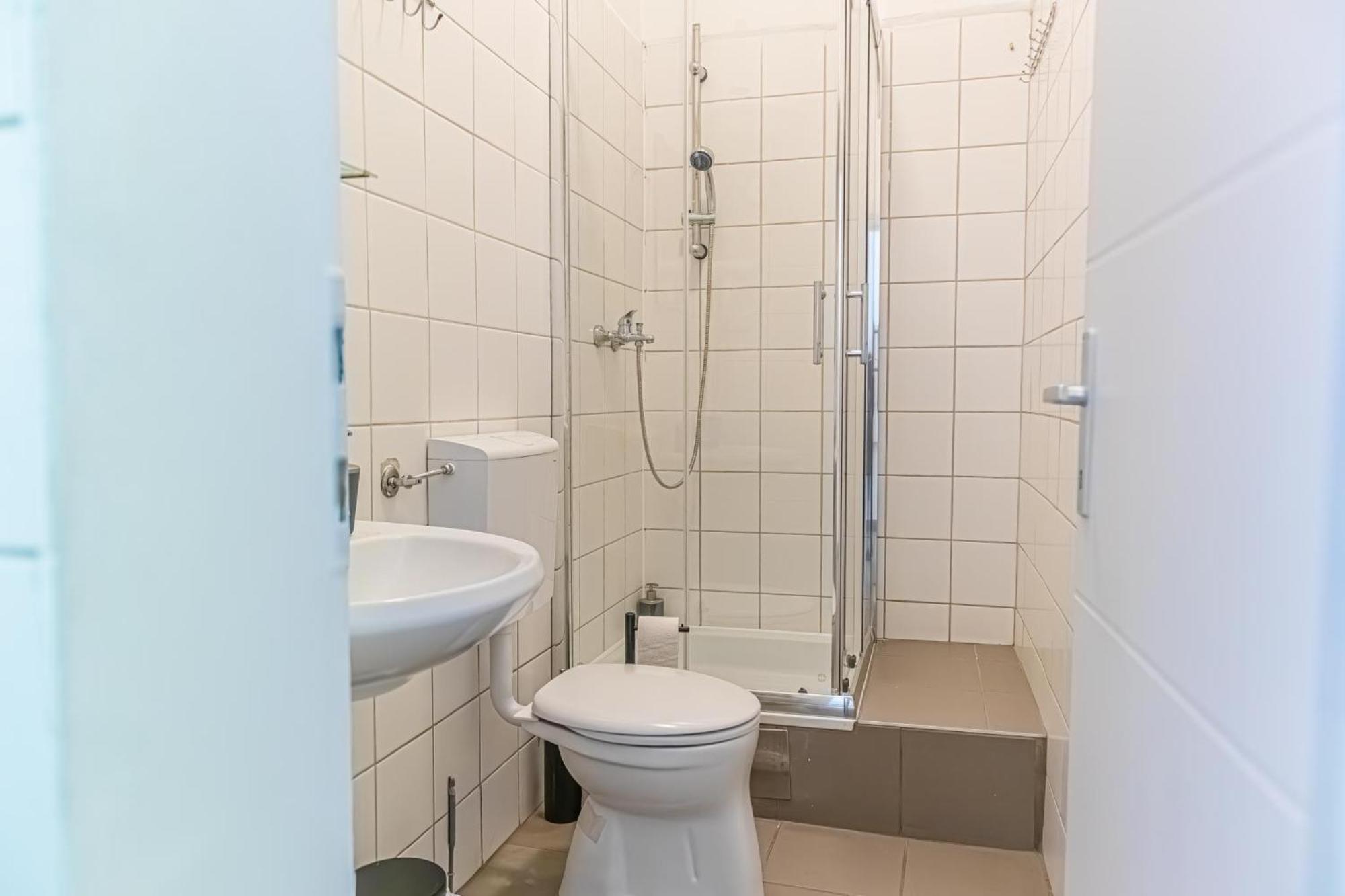 Basic 2Br Apt Perfectly Connected&Well Positioned Viena Exterior foto